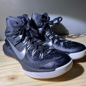 Nike Woman Hyperdunk 2014